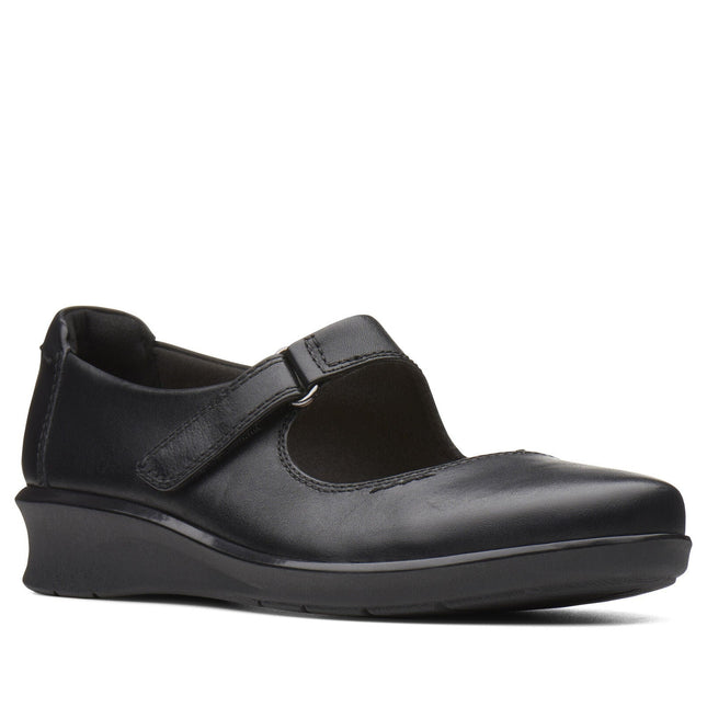 Clarks Women’s Hope Henley Black Leather Slip-On Shoes – Cushioned Comfort, Classic Loafer Style & Everyday Versatility