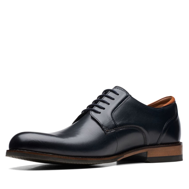 Clarks Men’s Craftarlo Lace Navy Leather Casual Shoes – Classic Lace-Up Leather Shoes with Comfortable Insole & Everyday Versatility