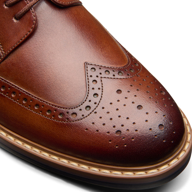 Clarks Men’s Aldwin Limit Mid Tan Leather Brogues – Smart Casual Mid-Height Lace-Up Boots with Cushioned Comfort & Durable Outsole