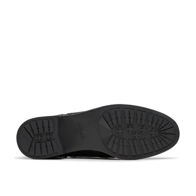 Clarks Women’s Havisham Oak Black Patent Brogues – Polished Patent Leather Lace-Up Shoes with Cushioned Comfort & Timeless Style