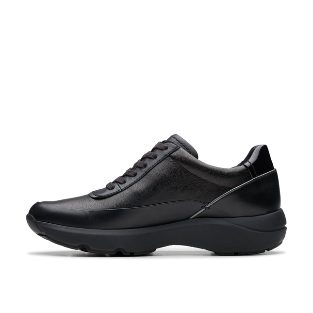 Clarks Women’s Tivoli Zip Black Leather Trainers – Zip-Up Casual Trainers with Cushioned Comfort & Flexible Sole