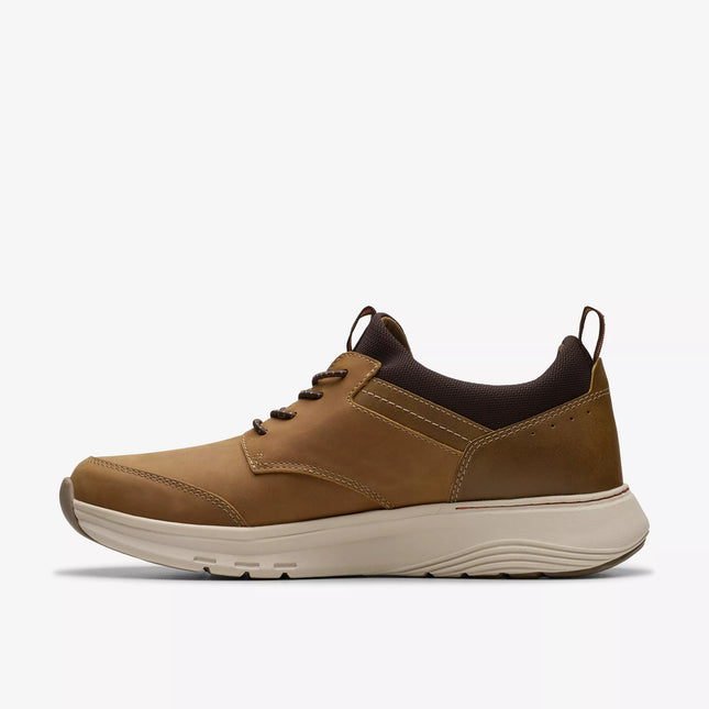 Clarks Men’s Motion Trek EZ Dark Tan Leather Lace-Up Shoes – All-Day Comfort Walking Shoes with Cushioned Footbed & Durable Outsole