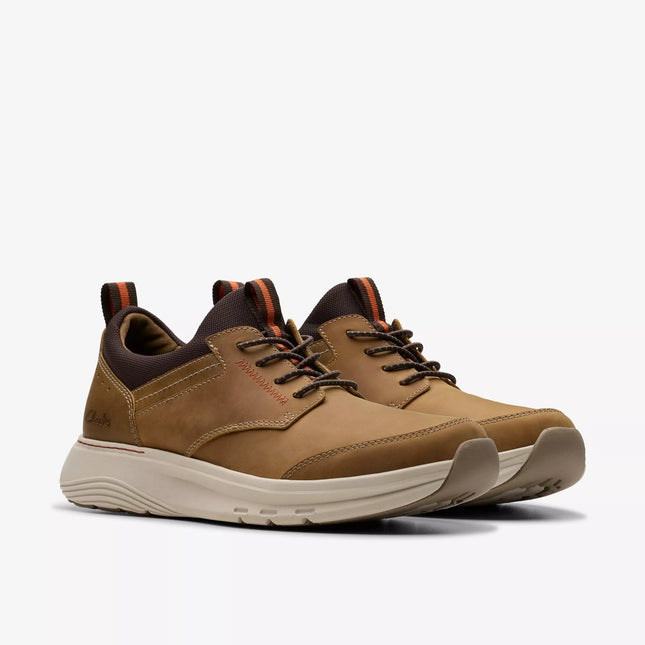 Clarks Men’s Motion Trek EZ Dark Tan Leather Lace-Up Shoes – All-Day Comfort Walking Shoes with Cushioned Footbed & Durable Outsole