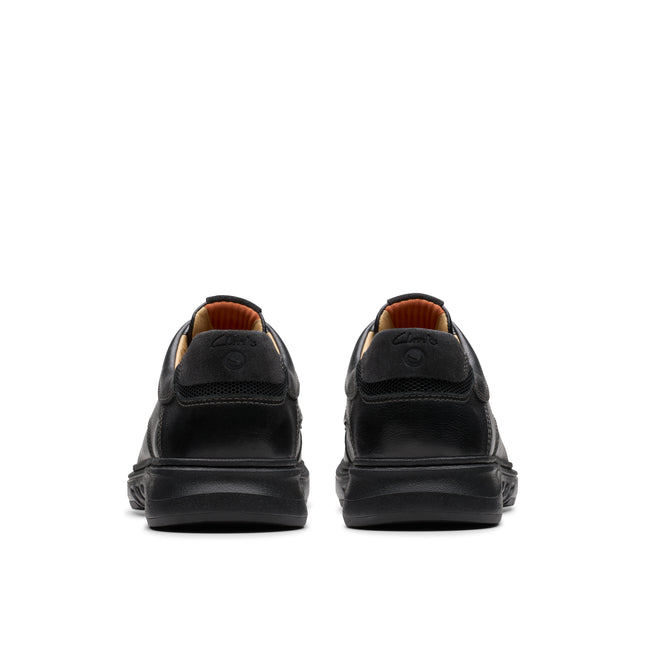 Clarks Un Briley Pace Black Leather Wide Fit Shoe – Comfort Casual with EVA Midsole & Rubber Outsole