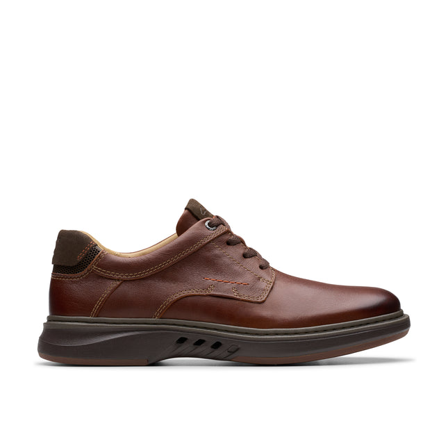 Clarks Men’s Un Briley Pace Tan Leather Wide Width Shoes – Comfort-Fit Lace-Up Shoes with Cushioned Footbed & Durable Sole