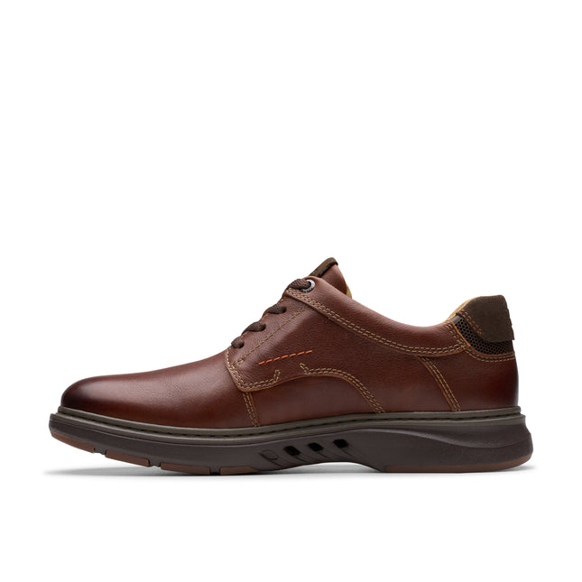 Clarks Men’s Un Briley Pace Tan Leather Wide Width Shoes – Comfort-Fit Lace-Up Shoes with Cushioned Footbed & Durable Sole