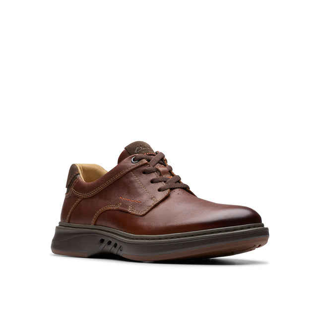 Clarks Men’s Un Briley Pace Tan Leather Wide Width Shoes – Comfort-Fit Lace-Up Shoes with Cushioned Footbed & Durable Sole