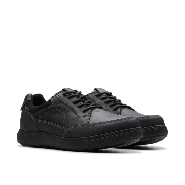 Clarks Men’s Mapstone Lo GTX Black Leather Waterproof Lace-Up Shoes – All-Weather Leather Footwear with GORE-TEX®, Cushioned Comfort & Grippy Outsole